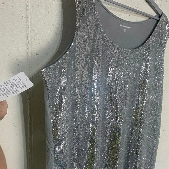 Jessica‎ London 26/28 silver glitter front gray back tank NEW - Picture 7 of 7